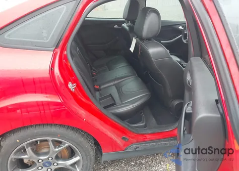 2013 Ford Focus Se z USA, uszkodzony, nr VIN 1FADP3F28DL285161